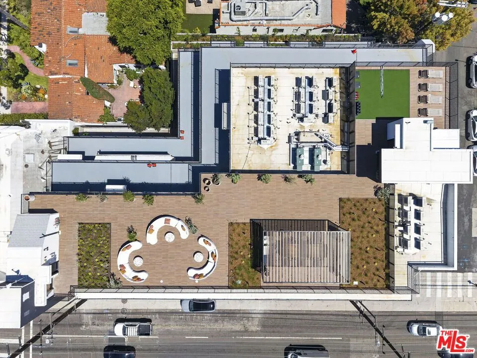 1808 Lincoln Boulevard #305 Venice, CA 90291
