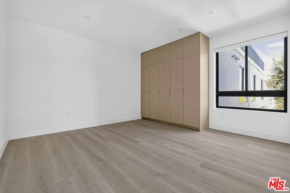 1808 Lincoln Boulevard #305 Venice, CA 90291
