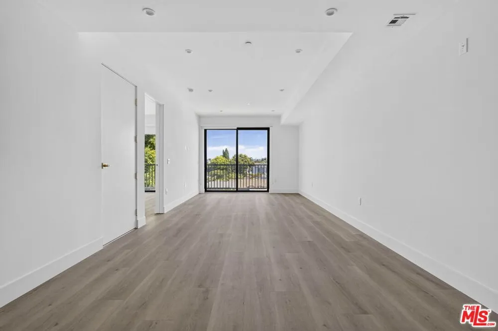 1808 Lincoln Boulevard #305 Venice, CA 90291