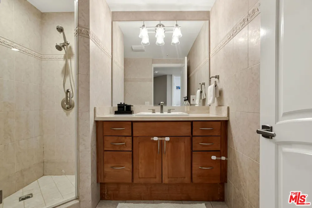 1426 Laurel Avenue #110 West Hollywood, CA 90046