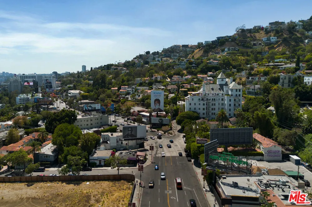 1426 Laurel Avenue #110 West Hollywood, CA 90046