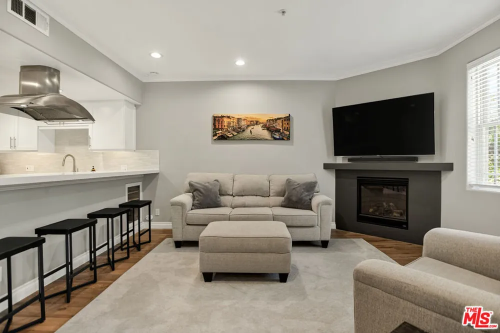 1426 Laurel Avenue #110 West Hollywood, CA 90046