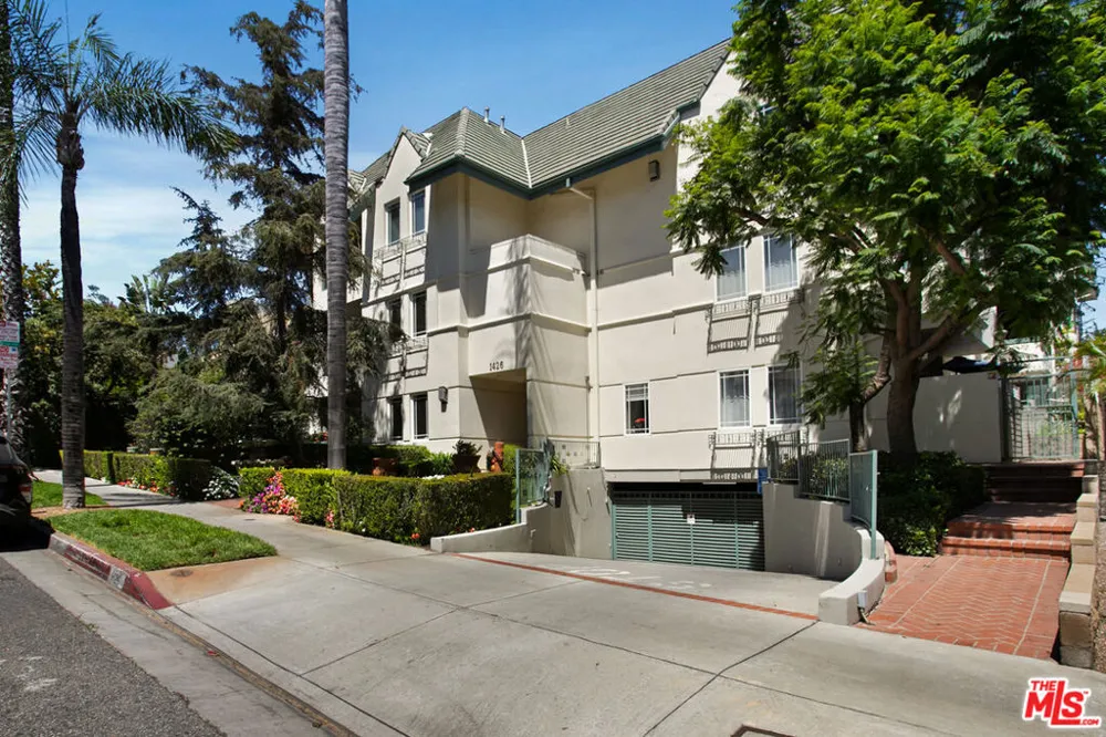 1426 Laurel Avenue #110 West Hollywood, CA 90046