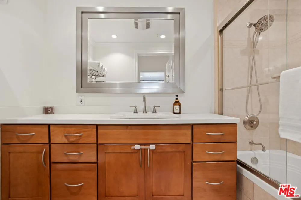 1426 Laurel Avenue #110 West Hollywood, CA 90046