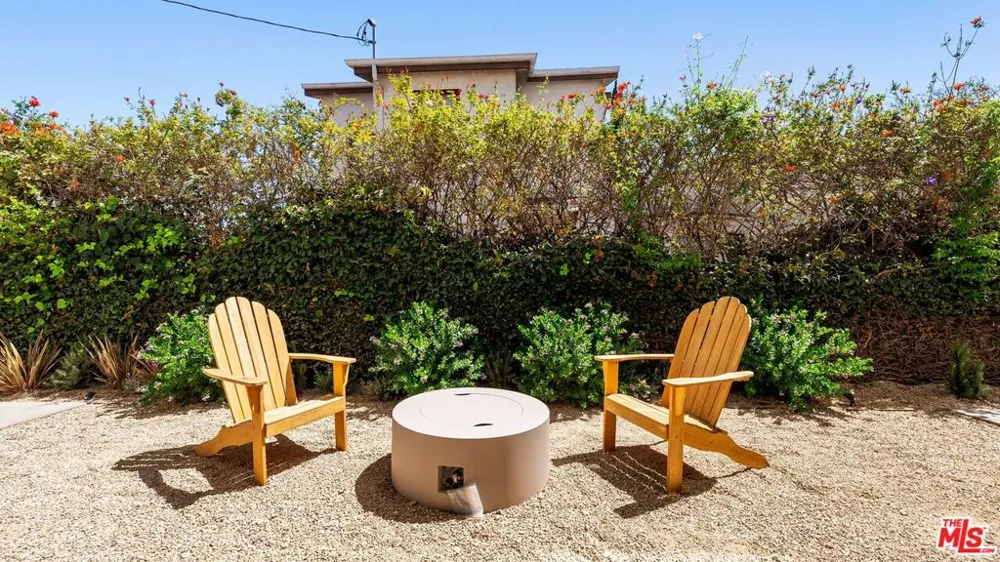 1926 Thayer Avenue Los Angeles, CA 90025