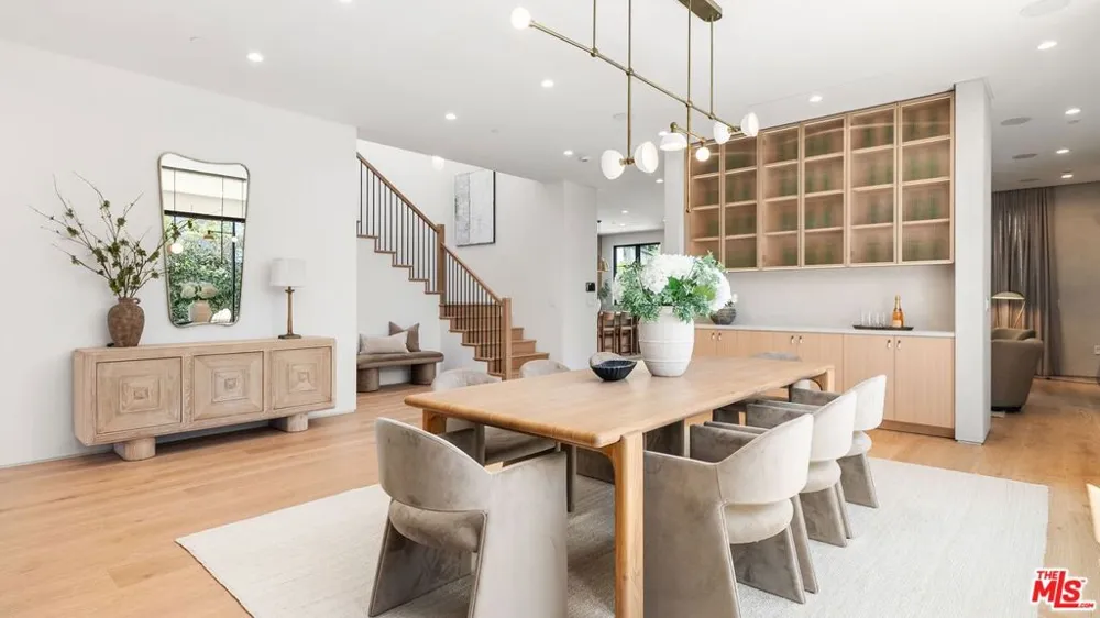 1926 Thayer Avenue Los Angeles, CA 90025