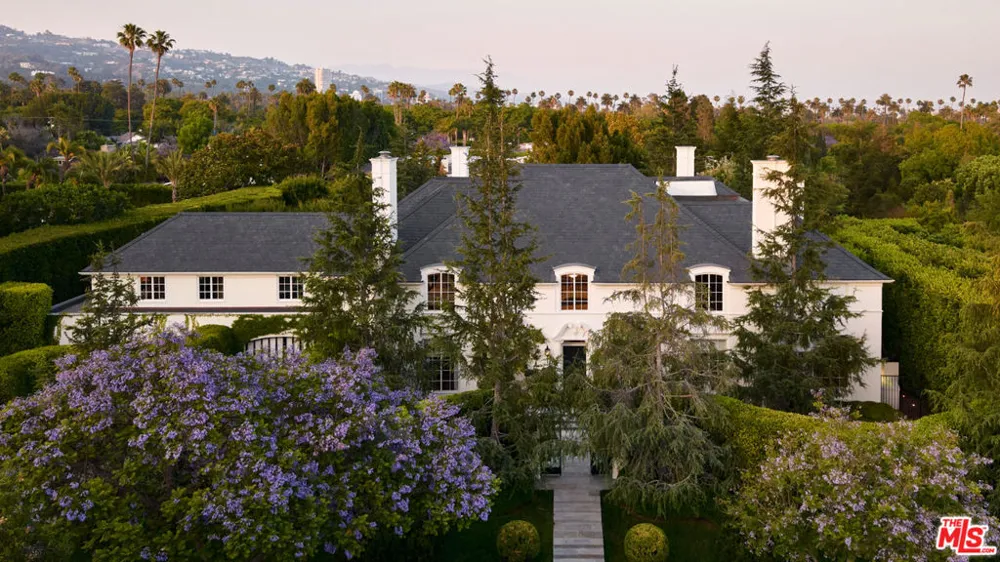 826 Greenway Drive Beverly Hills, CA 90210