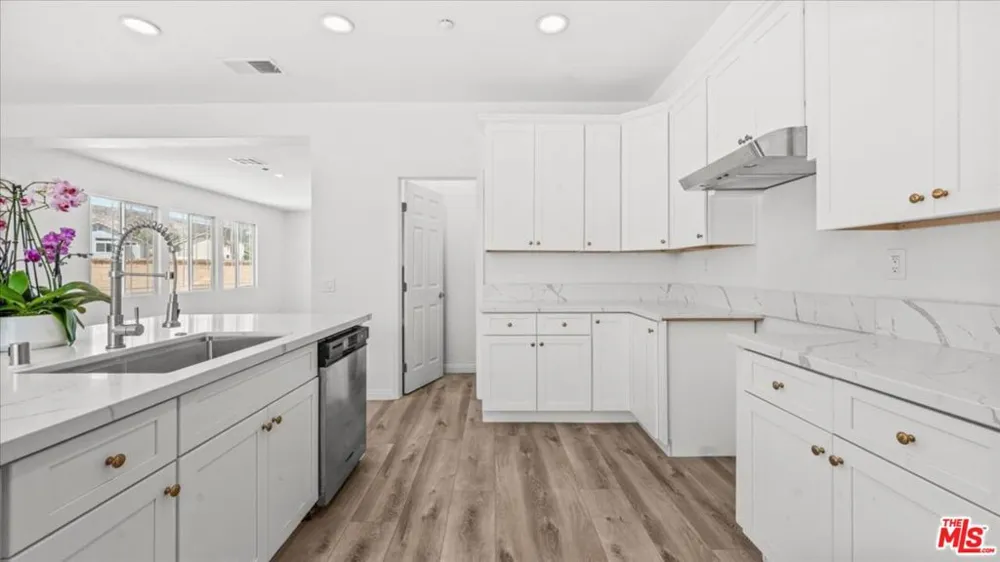 11962 Alpine Drive Fontana, CA 92337