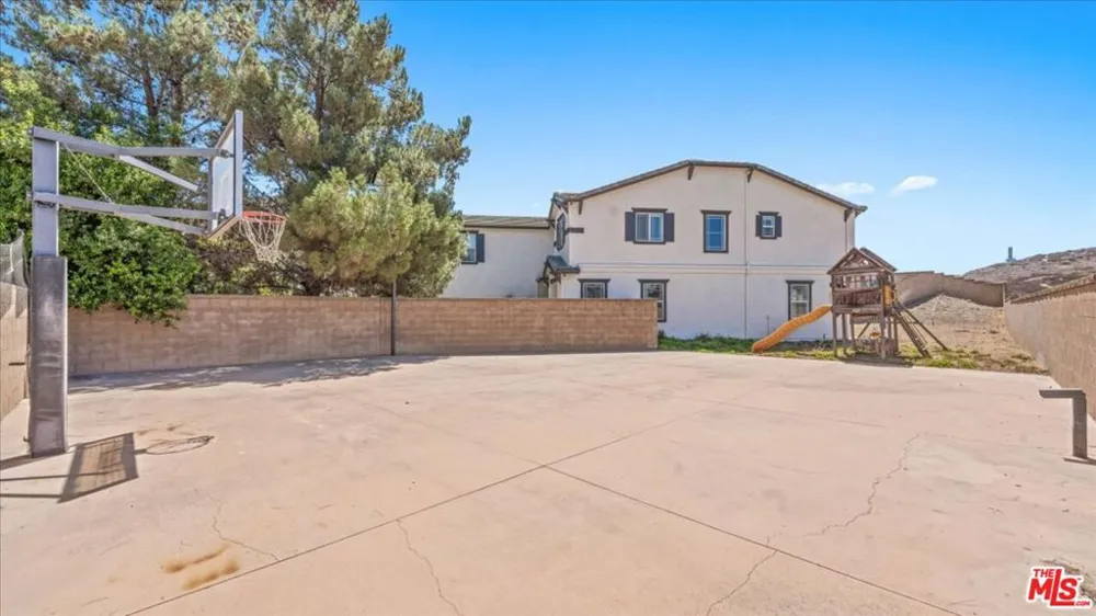 11962 Alpine Drive Fontana, CA 92337
