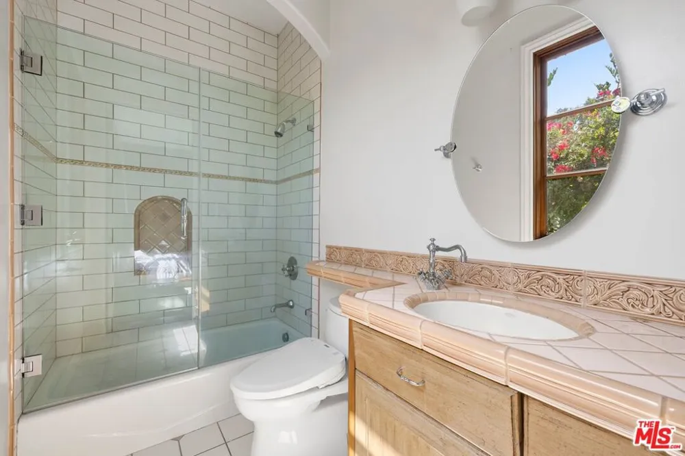 1214 Beverly View Drive Beverly Hills, CA 90210