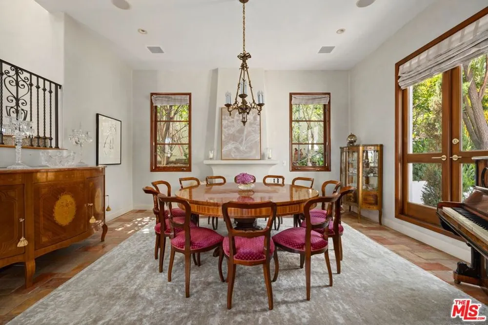1214 Beverly View Drive Beverly Hills, CA 90210
