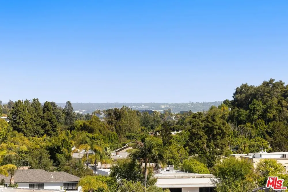 1214 Beverly View Drive Beverly Hills, CA 90210