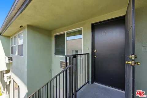 1818 Kingsley Drive #16