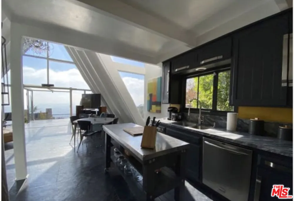2144 Sunset Plaza Drive Los Angeles, CA 90069