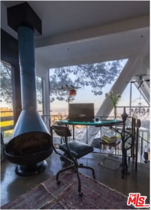 2144 Sunset Plaza Drive Los Angeles, CA 90069