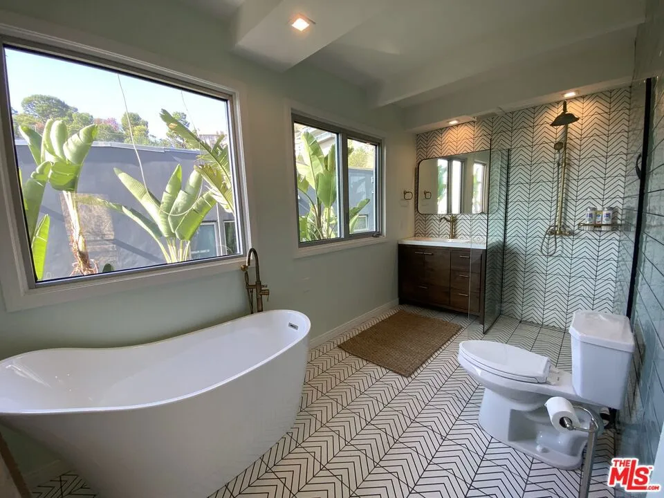 2144 Sunset Plaza Drive Los Angeles, CA 90069