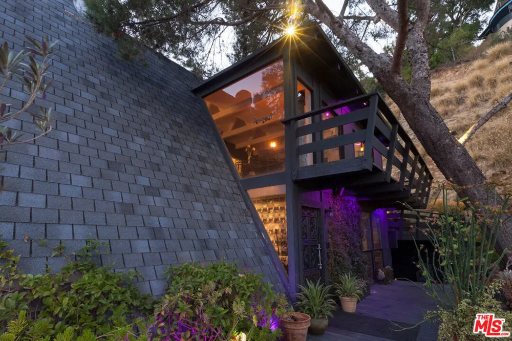 2144 Sunset Plaza Drive Los Angeles, CA 90069