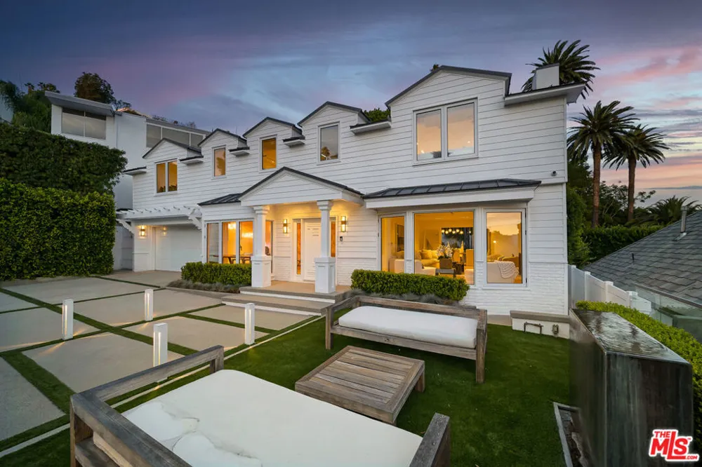 1330 Londonderry Place Los Angeles, CA 90069