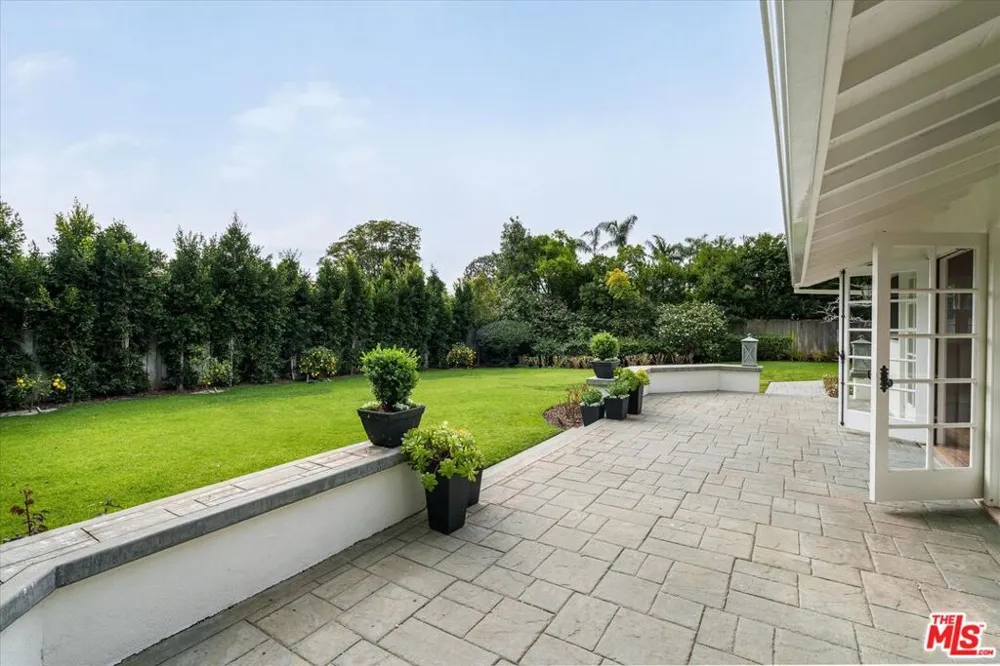 1146 Corsica Drive Pacific Palisades, CA 90272
