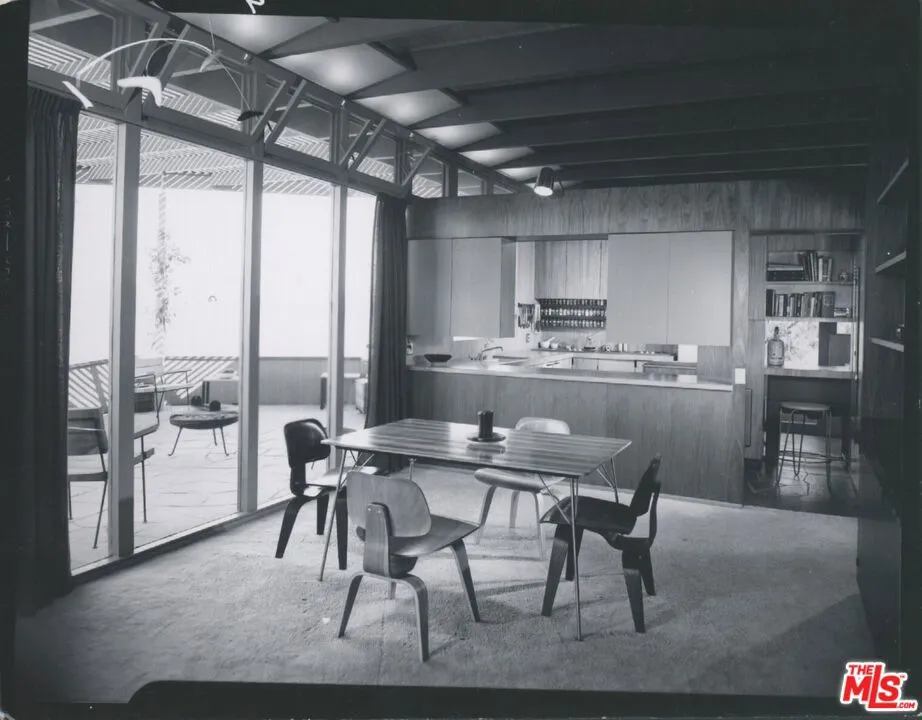 3499 Beverly Glen Boulevard Sherman Oaks, CA 91423