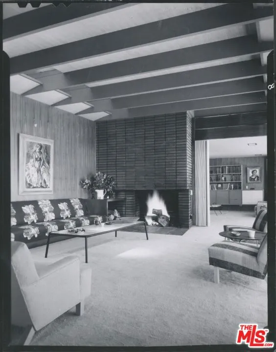 3499 Beverly Glen Boulevard Sherman Oaks, CA 91423