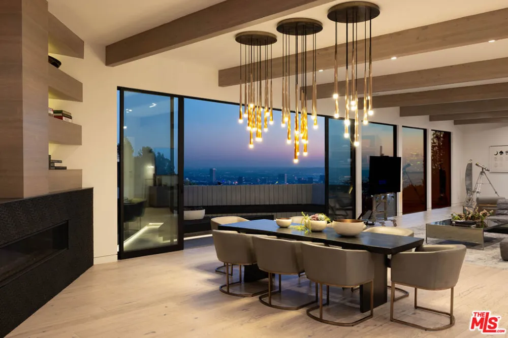 8842 Evanview Drive Los Angeles, CA 90069