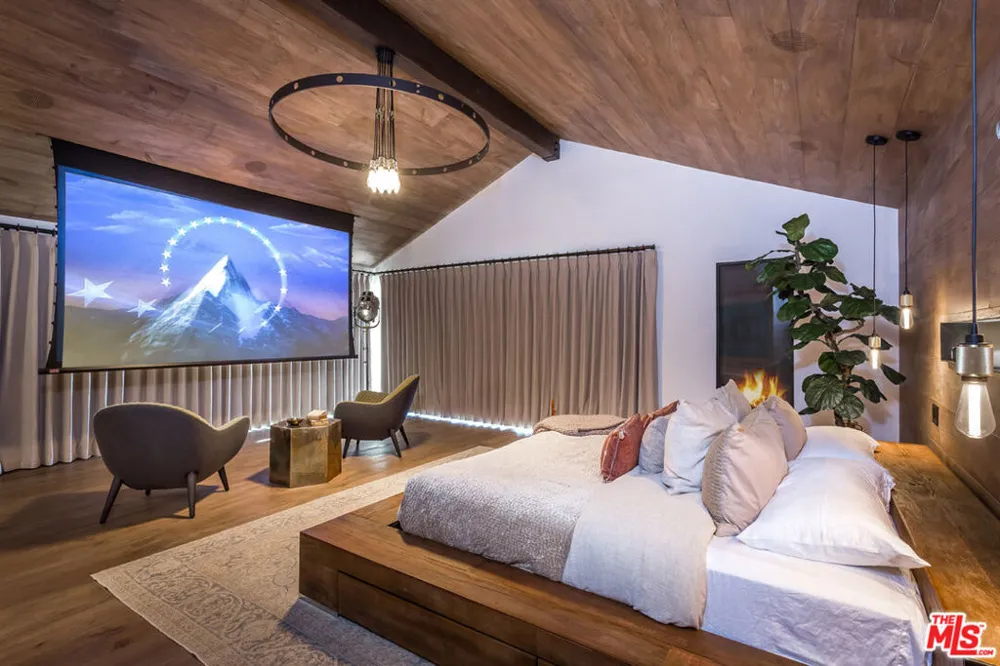 1707 Rising Glen Road Los Angeles, CA 90069