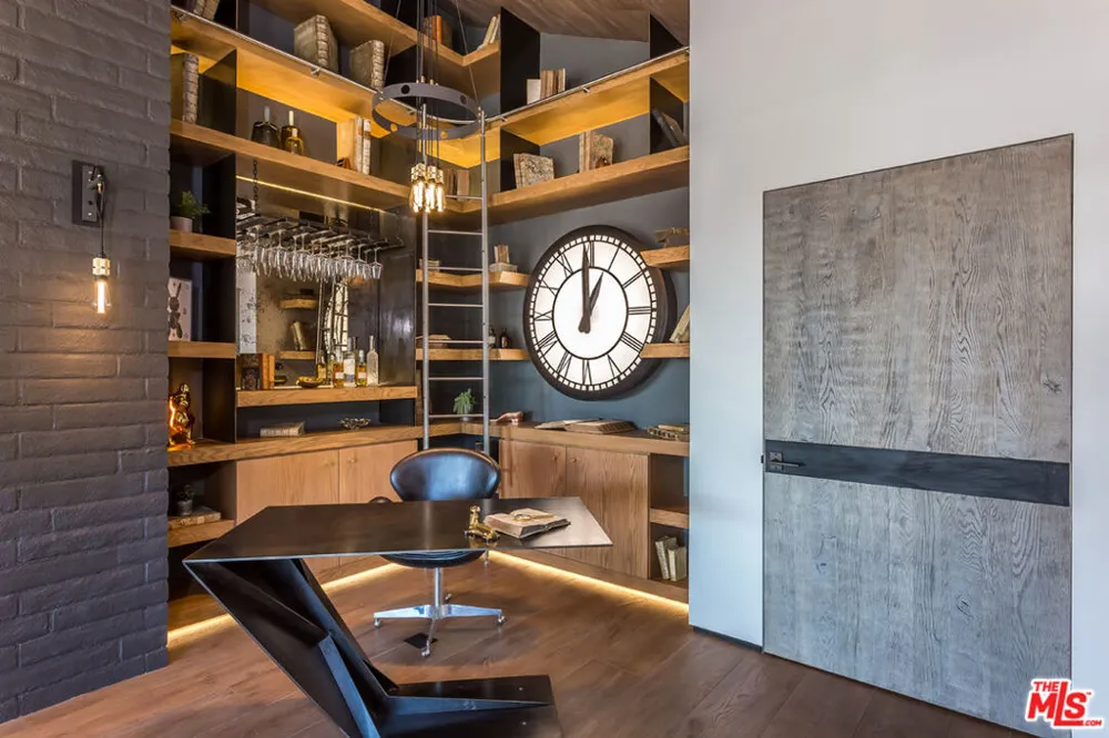 1707 Rising Glen Road Los Angeles, CA 90069