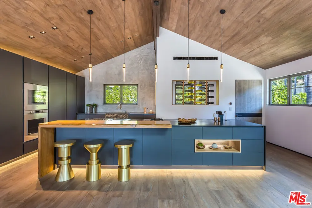 1707 Rising Glen Road Los Angeles, CA 90069
