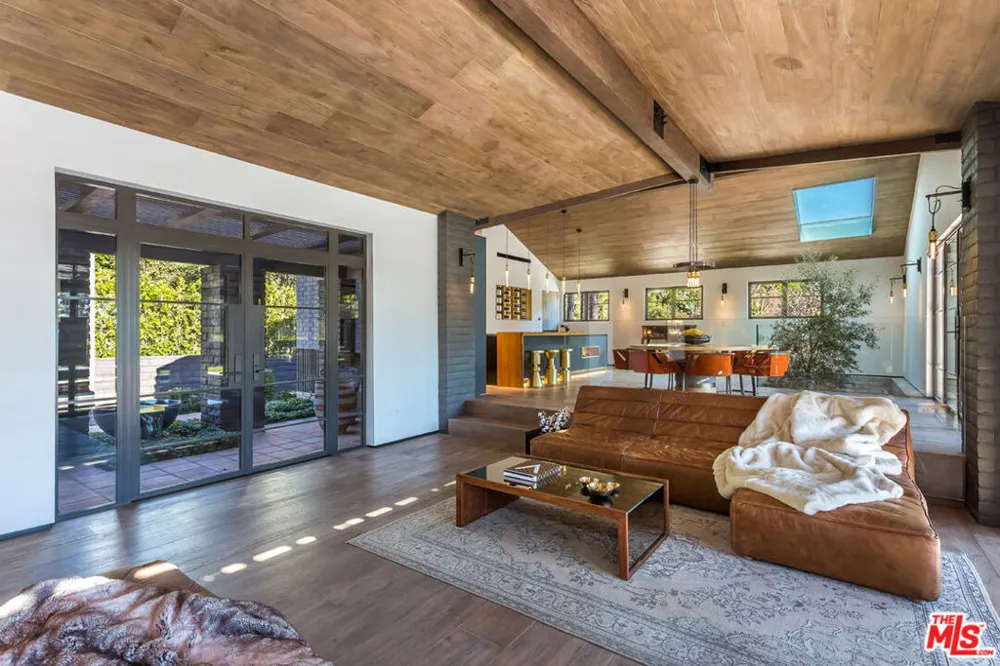 1707 Rising Glen Road Los Angeles, CA 90069
