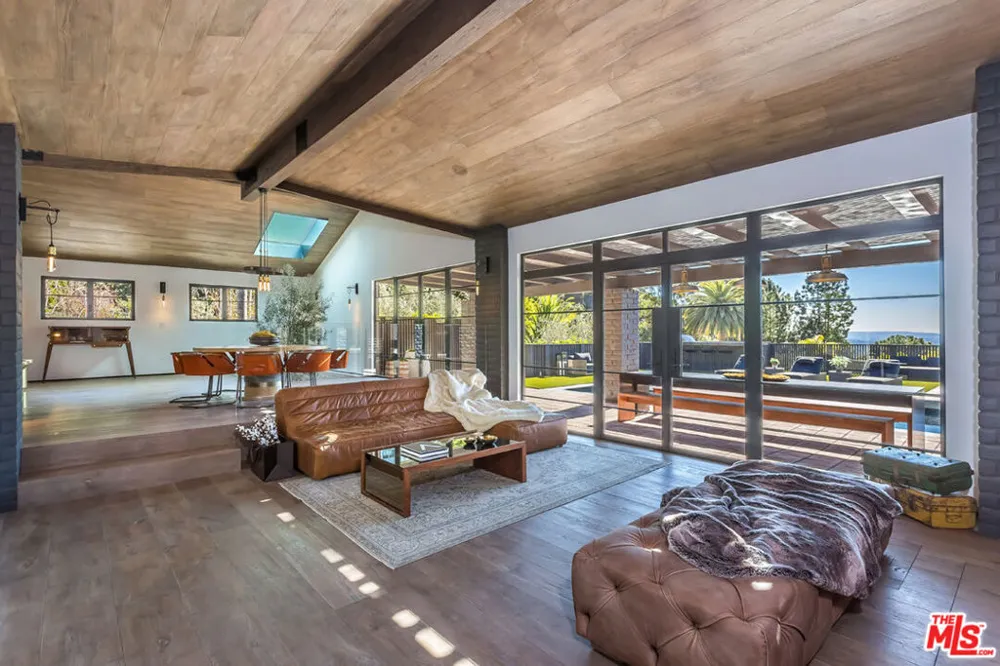 1707 Rising Glen Road Los Angeles, CA 90069