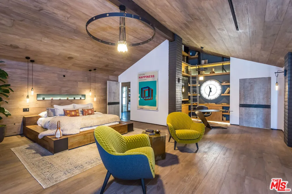 1707 Rising Glen Road Los Angeles, CA 90069