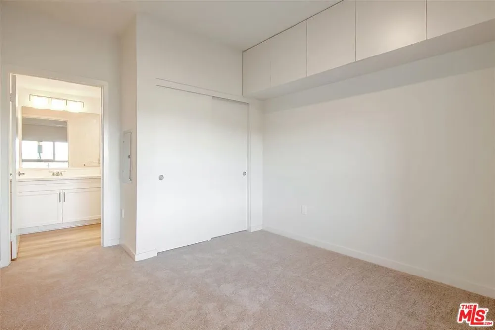 12655 Bluff Creek Drive #304 Los Angeles, CA 90094