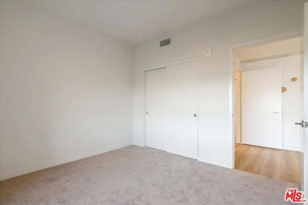 12655 Bluff Creek Drive #304 Los Angeles, CA 90094