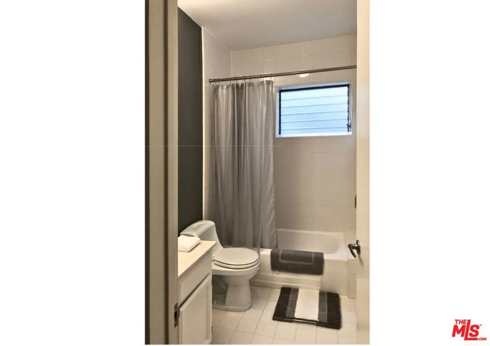1145 Larrabee Street #3 West Hollywood, CA 90069