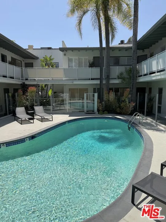1145 Larrabee Street #3 West Hollywood, CA 90069