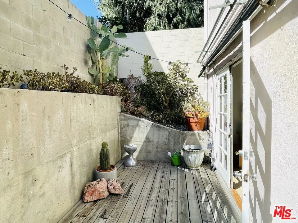 1145 Larrabee Street #3 West Hollywood, CA 90069