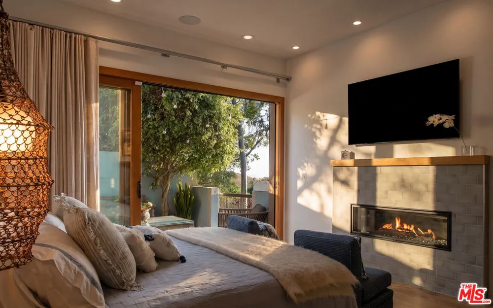 6315 Gayton Place Malibu, CA 90265