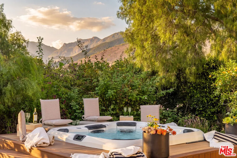 6315 Gayton Place Malibu, CA 90265