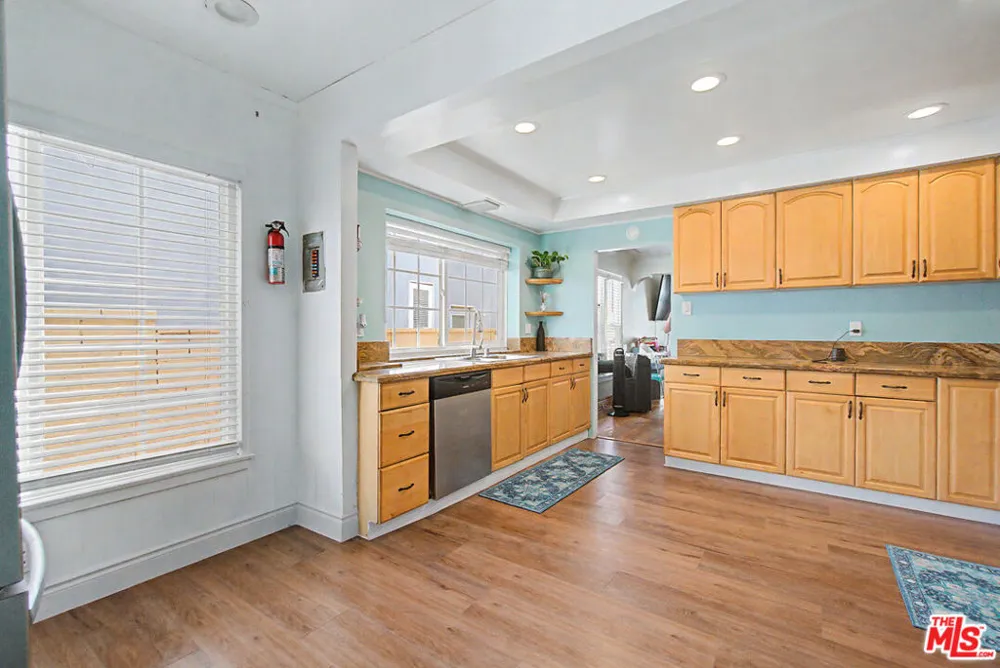 12045 Rives Avenue Downey, CA 90242