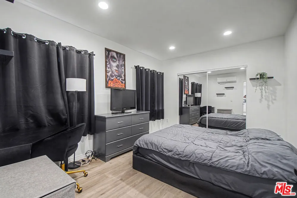 12045 Rives Avenue Downey, CA 90242
