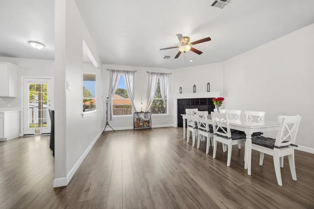 111 Brazos Lane Kyle, TX 78640