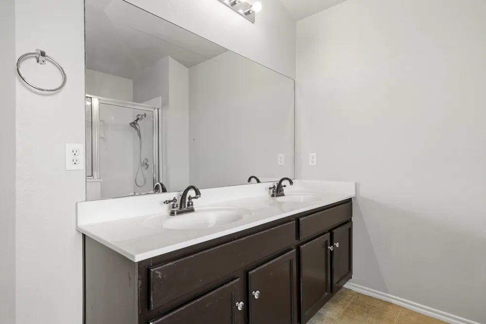 111 Brazos Lane Kyle, TX 78640