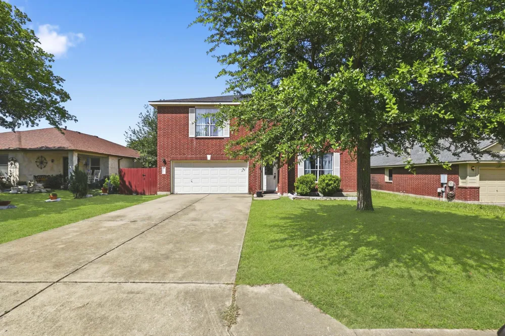 111 Brazos Lane Kyle, TX 78640