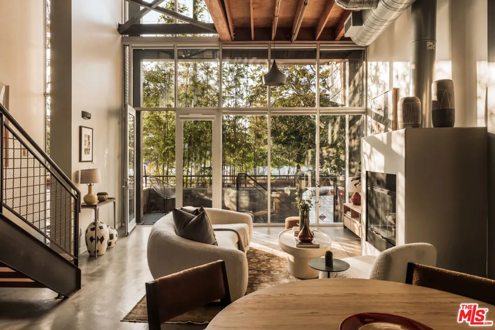 208 S Venice Boulevard #A Venice, CA 90291