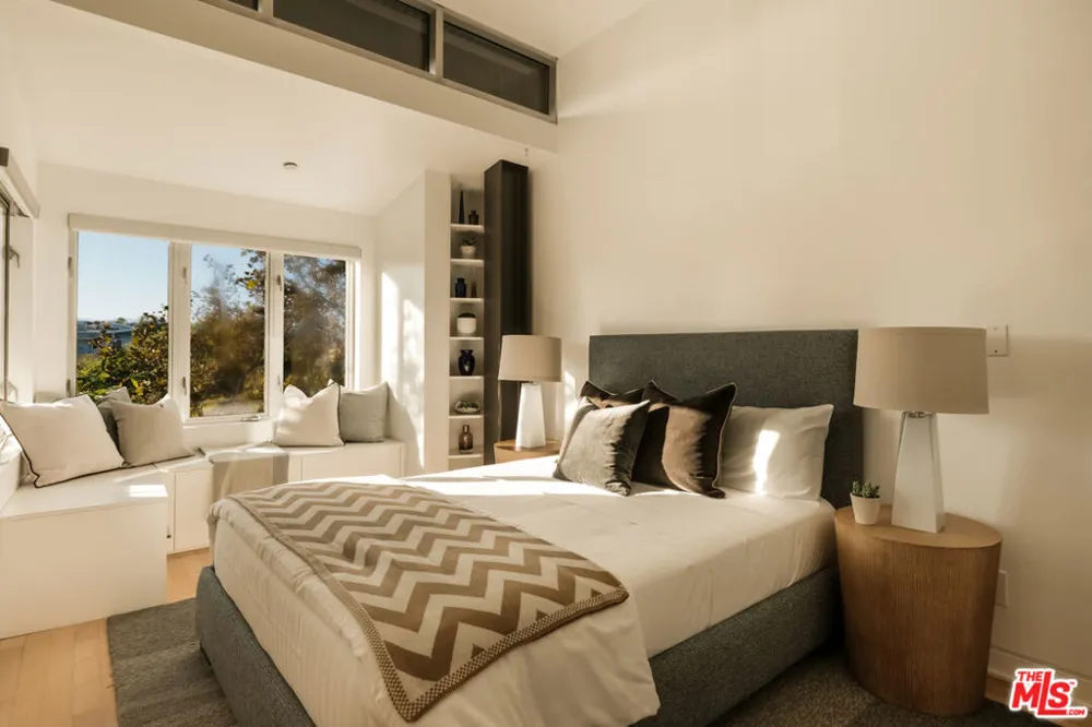 208 S Venice Boulevard #A Venice, CA 90291