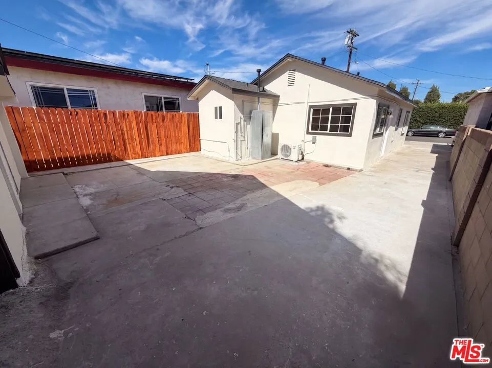 15343 Pimenta Avenue Paramount, CA 90723
