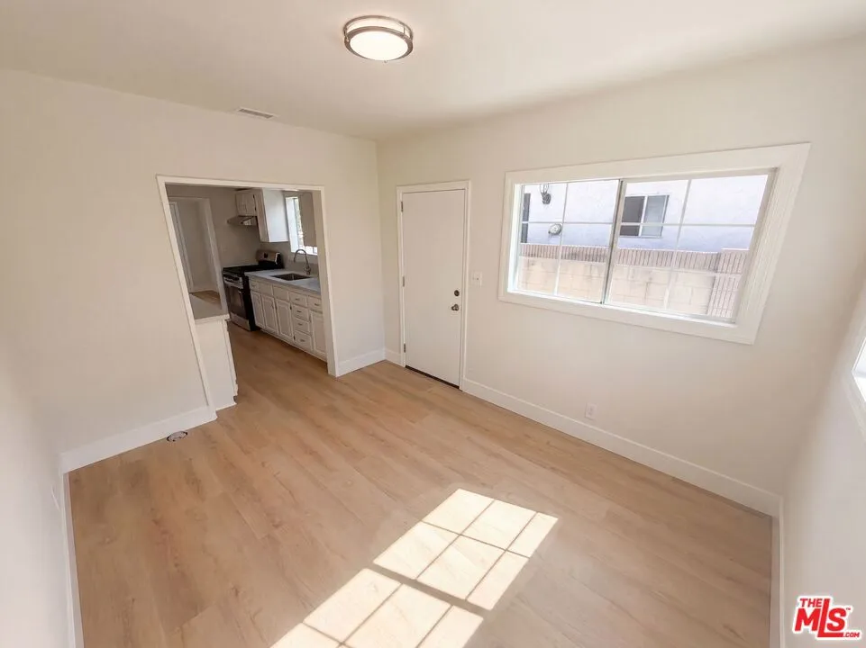 15343 Pimenta Avenue Paramount, CA 90723