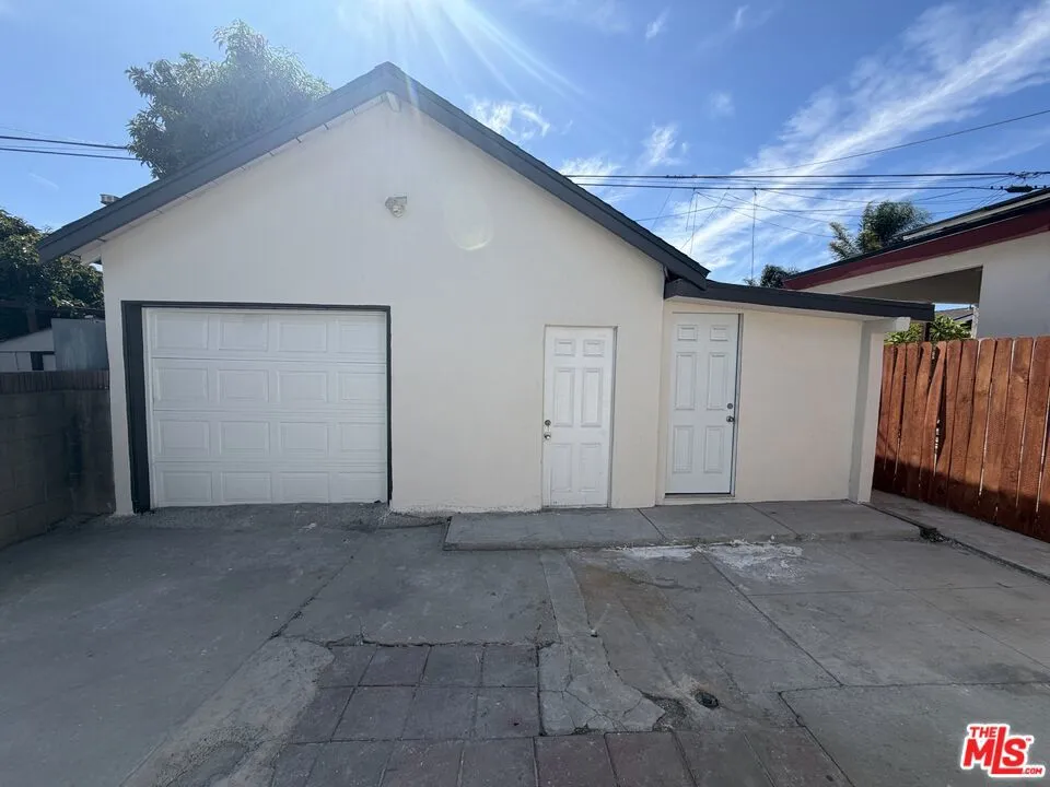 15343 Pimenta Avenue Paramount, CA 90723