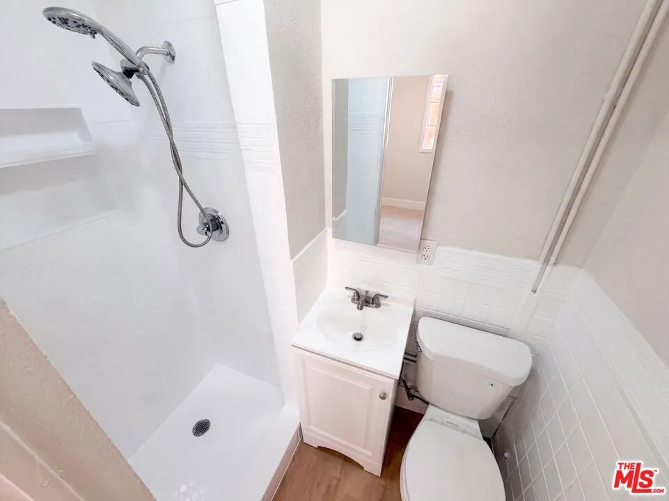 15343 Pimenta Avenue Paramount, CA 90723